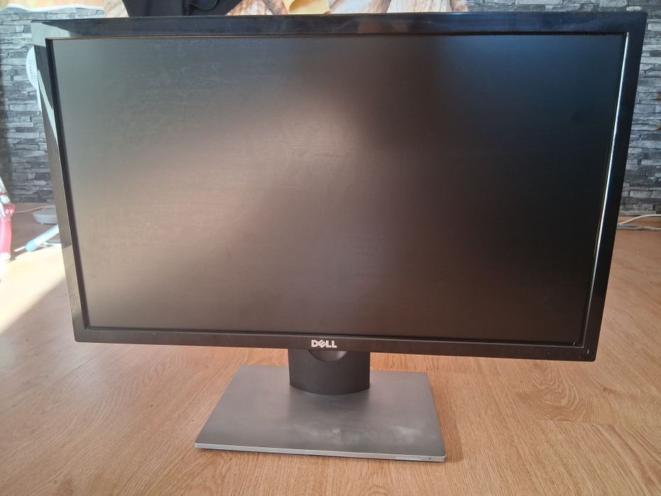 Monitor DELL  75herti stare foarte buna