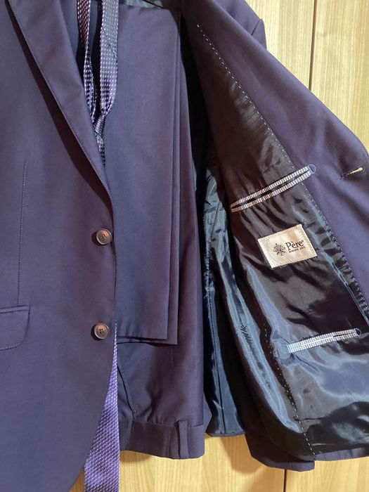 Costum tineresc facut la comandă