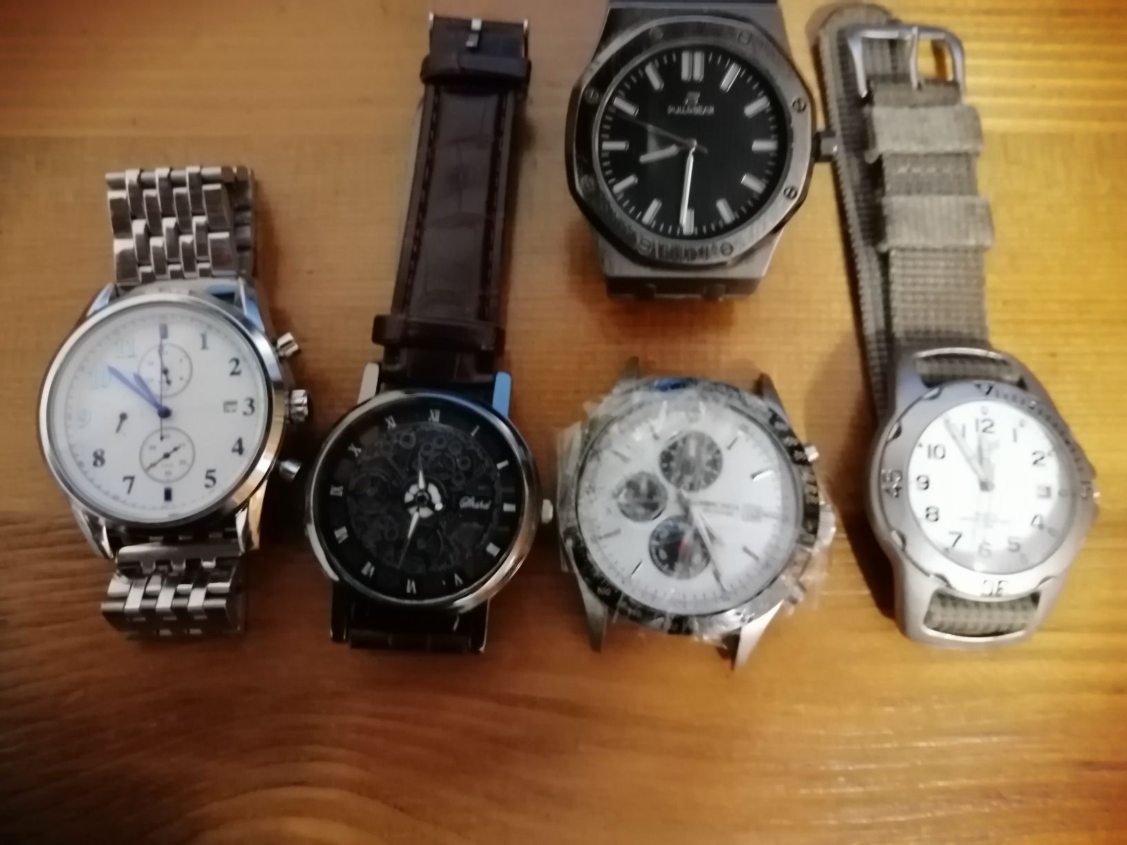 Lot 8 ceasuri diferite