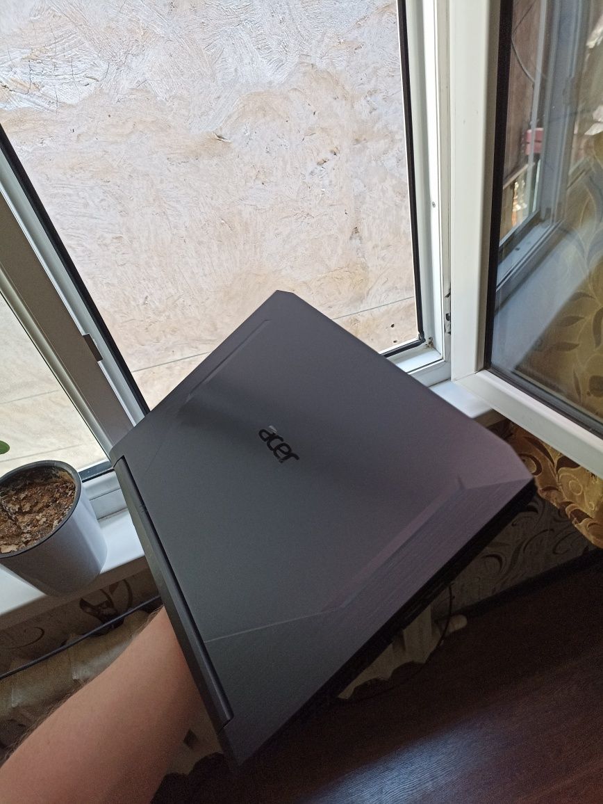 Срочно!! Acer Nitro 5 GAMING. В идеальном состояние.Игровой мощный max