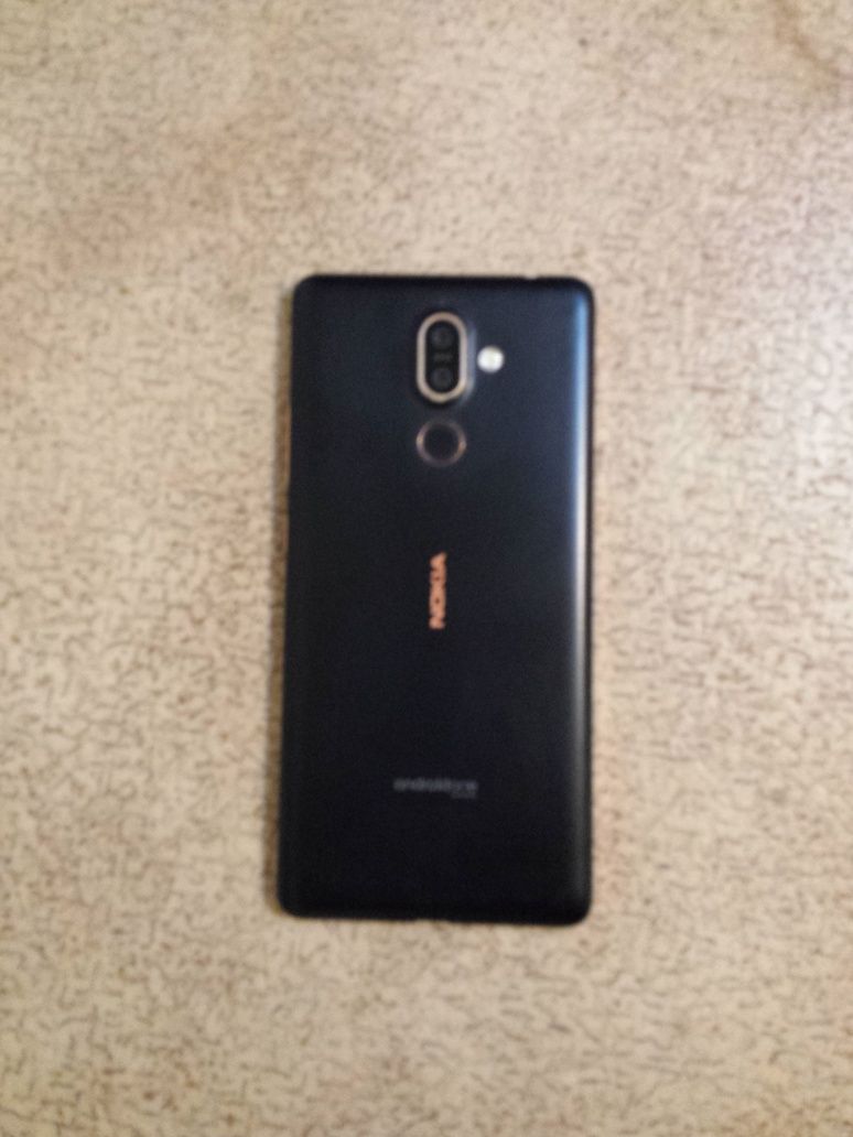 Телефон Nokia 7 plus