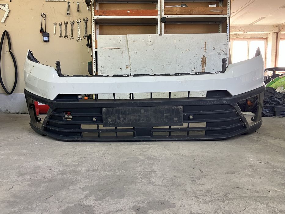 Предна броня за Volkswagen Crafter Фолксваген Крафтър 2017г-