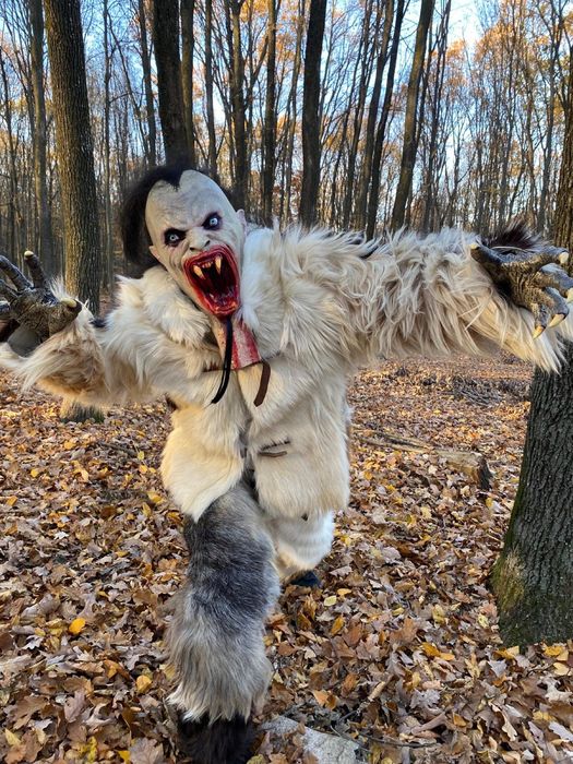 Masti din latex -costume din blana naturala