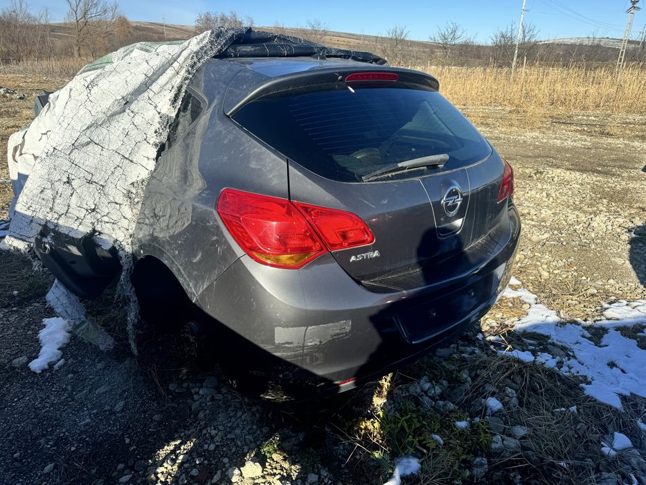 Stopuri si elemente de caroserie Opel Astra J