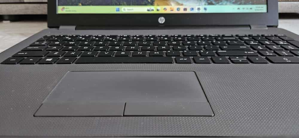 Laptop HP 250 G6 – i3-6006U, 16GB RAM, SSD 240GB