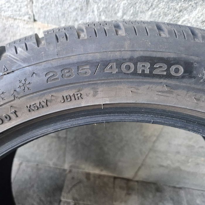 Комплект зимни гуми Dunlop 255/45/20, 285/40/20