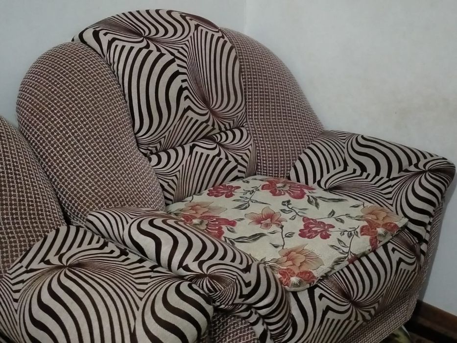 Продается диван б/у