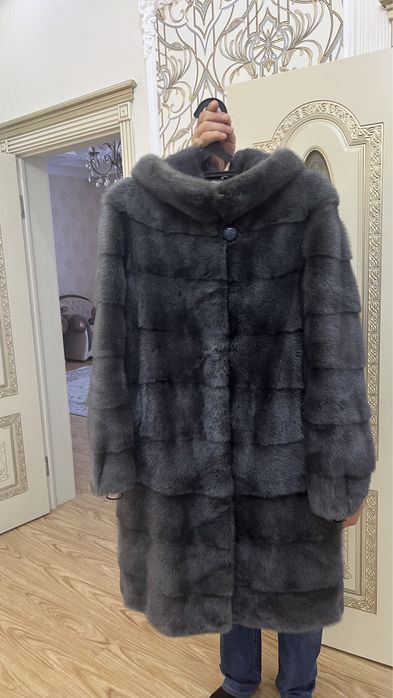 Норковая шуба с капюшоном!