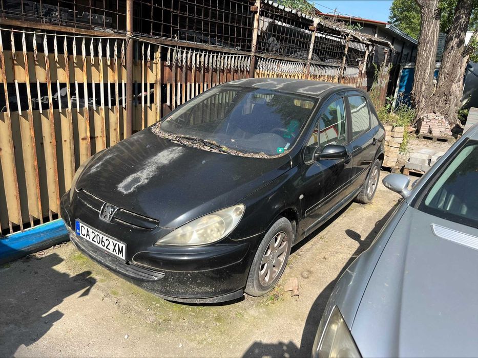 Peugeot 307 и Mercedes на части