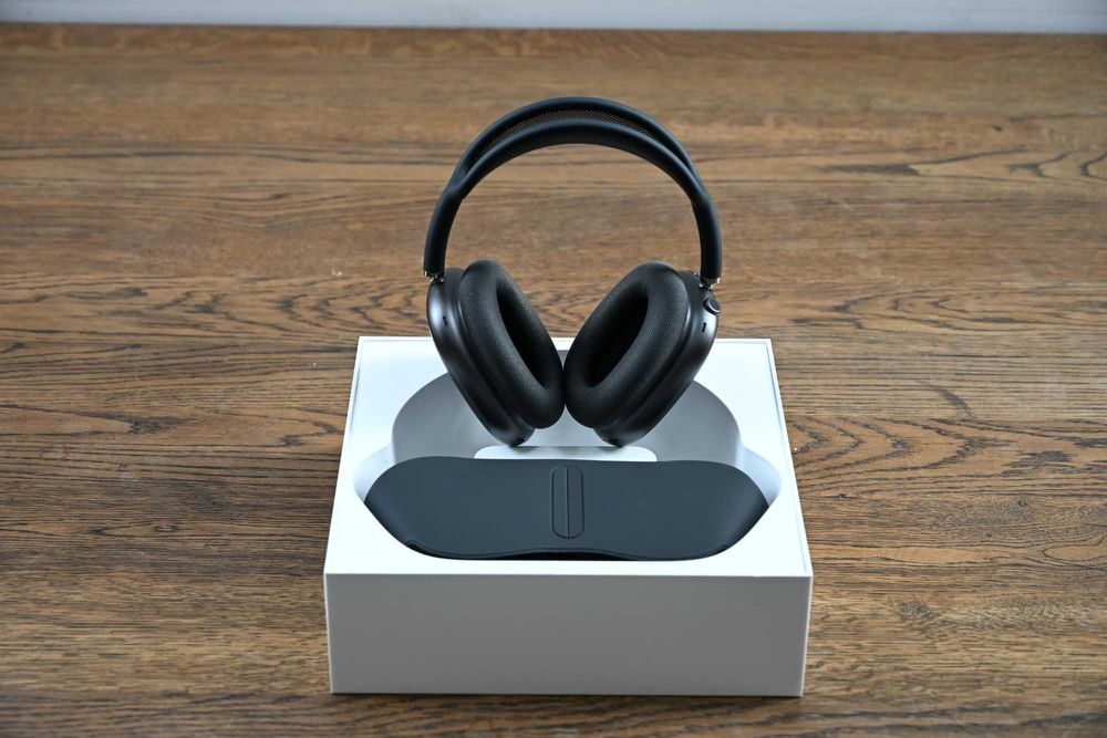 AirPods Max Midnight Black – ca noi + CADOU cablu incarcare 2m