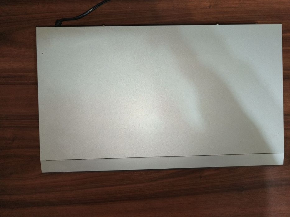 Vând DVD player video