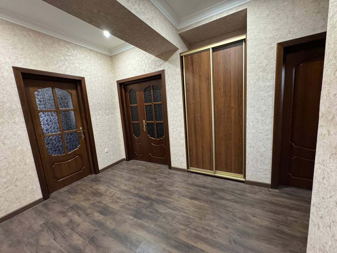 Срочно продается квартира ул Алишер Навоий 3/4/7
