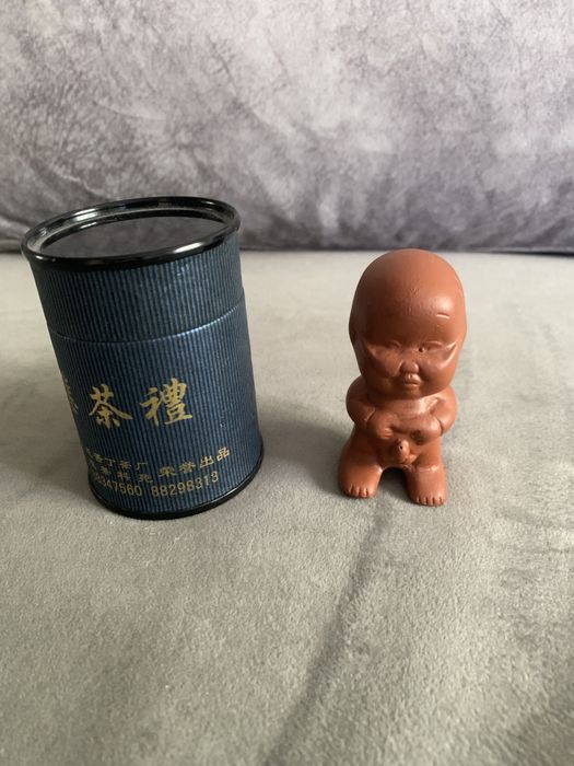 Сувенир  из Китая писающий мальчик