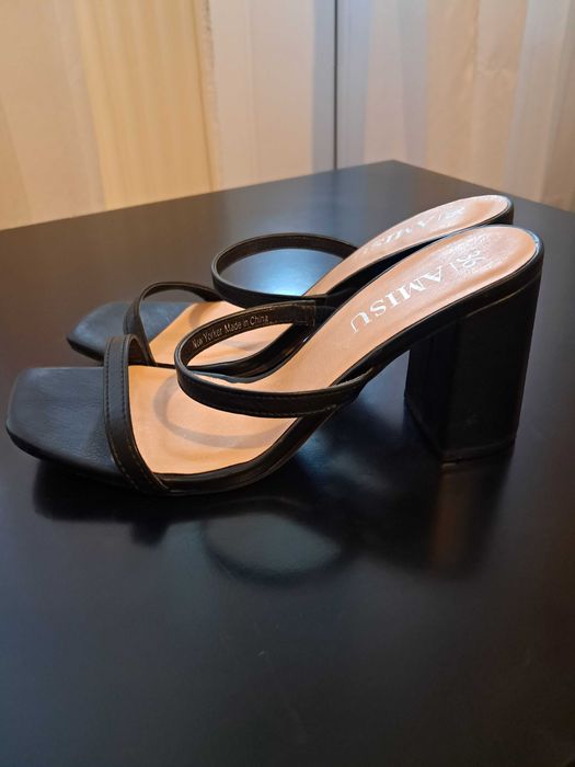 Papuci cu toc,nepurtati,marimea 36