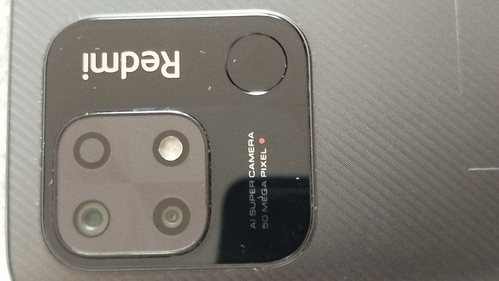 Продавам Xiaomi Redmi Note 13, Redmi 10C, Redmi buds 4 Lite