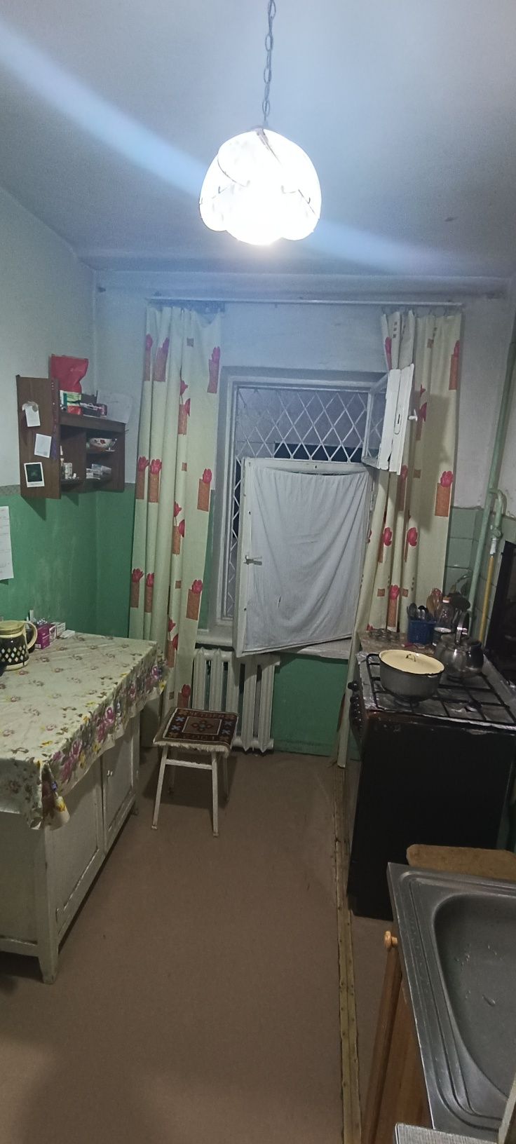 Продам квартиру Новомосковская 1 комнатная