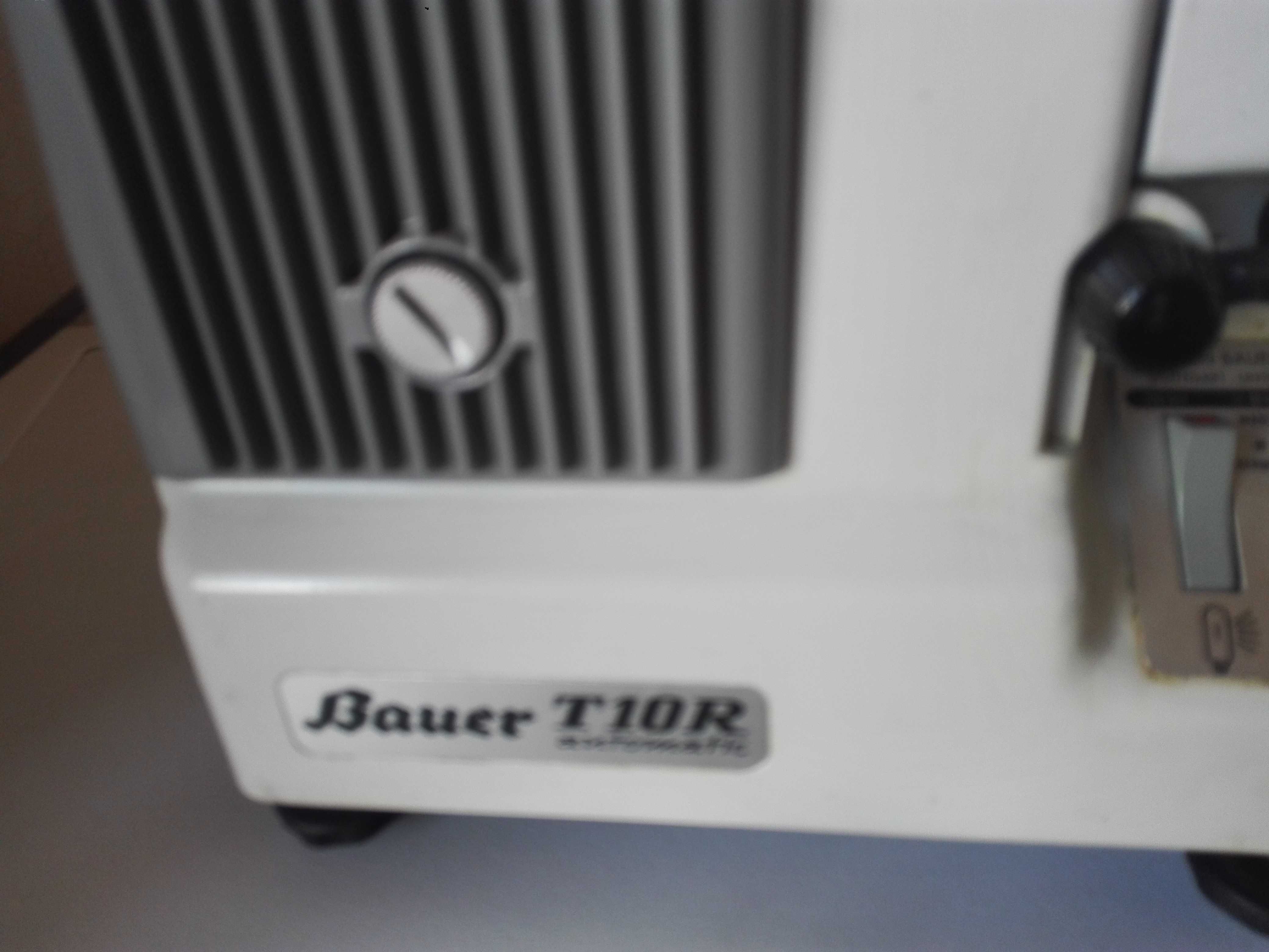 Киномашина Bauer T 10 R и новогодишни картички.