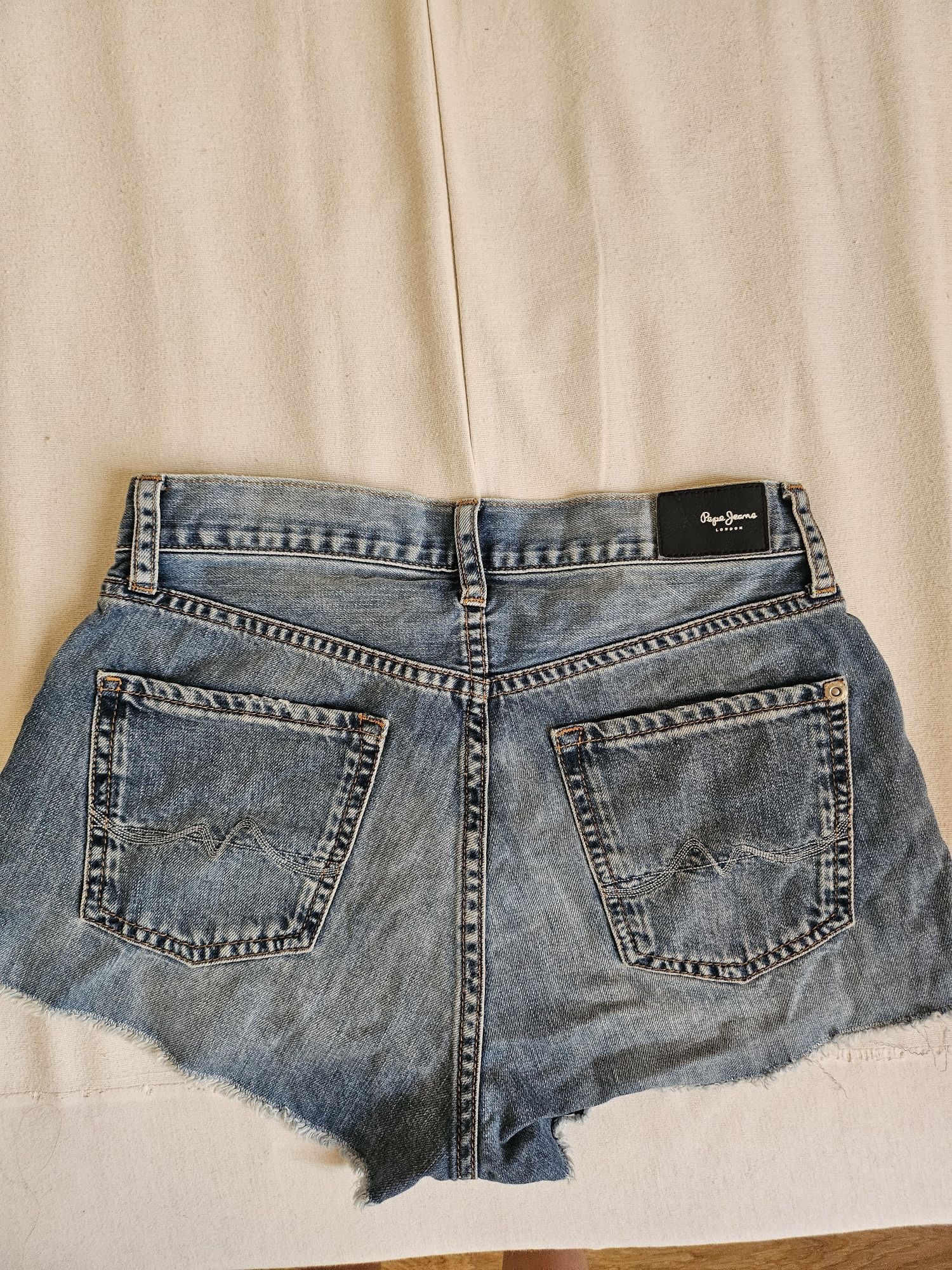 Дамски дънкови панталони Pepe Jeans
