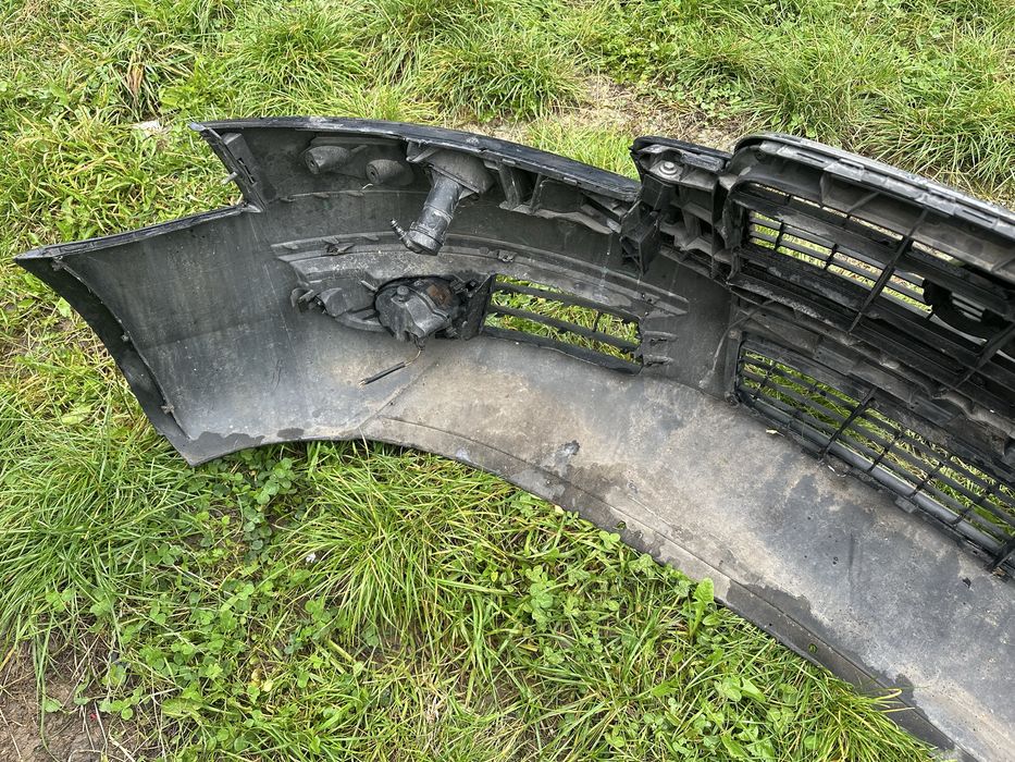 Bara fata Audi A6 C6 cu  spalatori de faruri 2005-2008