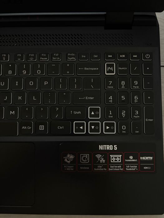 Laptop Gaming Acer Nitro 5 AN515-58-58R3 cu procesor Intel®️