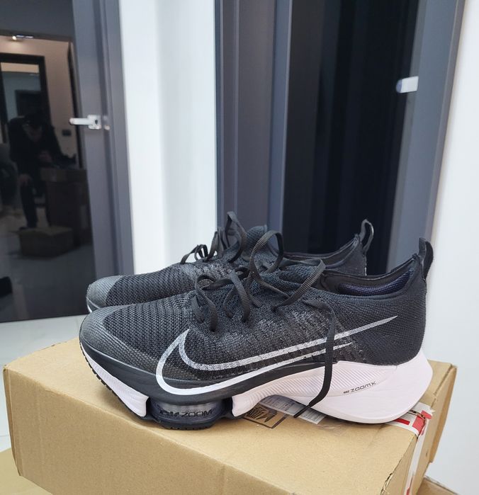 Adidasi Nike zoom X marimea 41  NOI