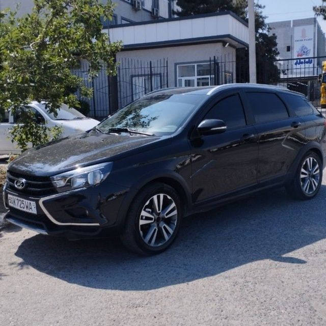 Lada vesta cros bir qol minilgan