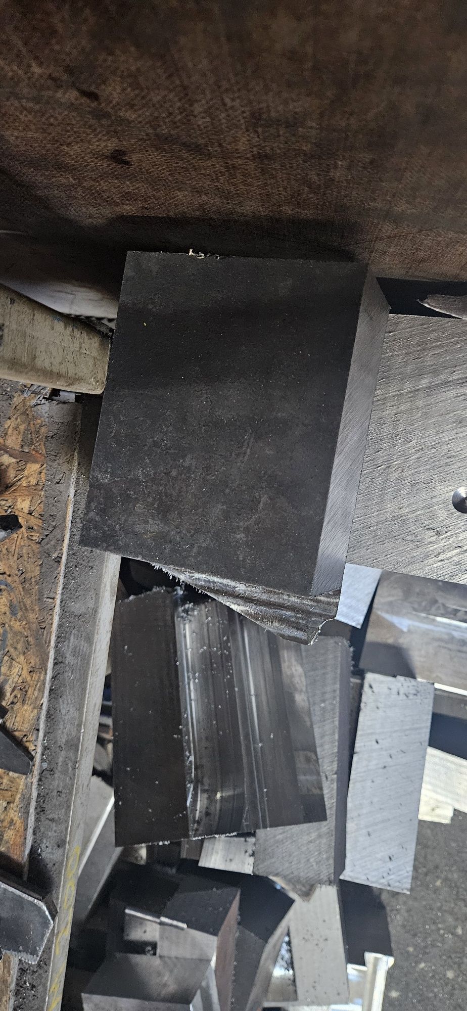 Material M200( 42CRMO4)