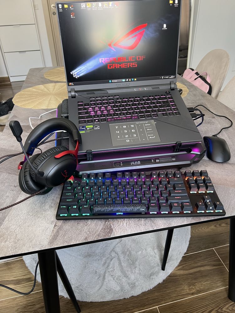 Laptop Gaming Asus rog strix G16 / Garantie / rtx 4060 / i9 14900HX