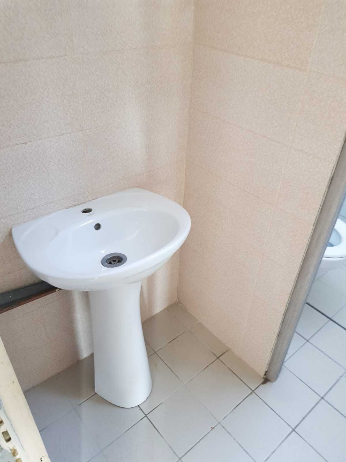 Spațiu comercial stradal de închiriat