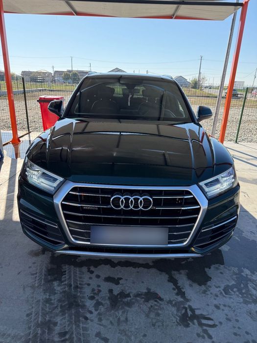 Audi Q5 quattro panoramic