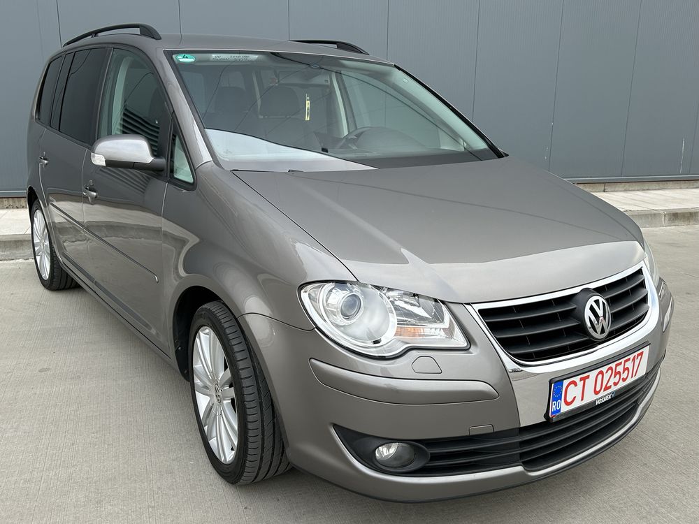 Vw Touran 2009 Automat 2.0 TDI 140 Cp united recent adus Germania