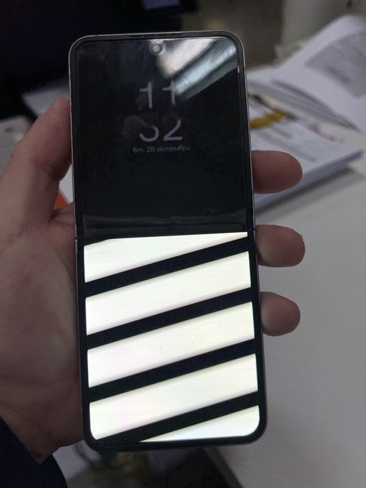 Samsung z flip6 цял за части