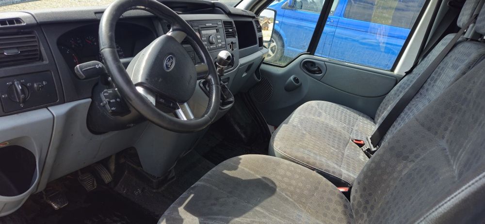 Ford transit 2.2 diesel 2011
