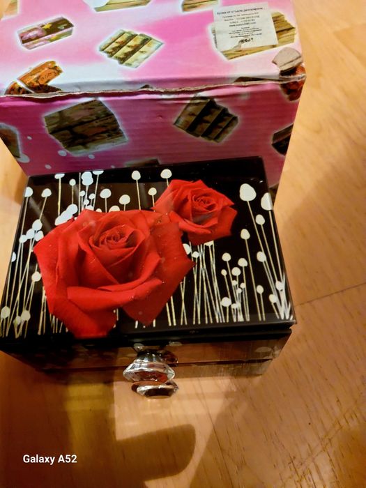 Продавам  антични предмети