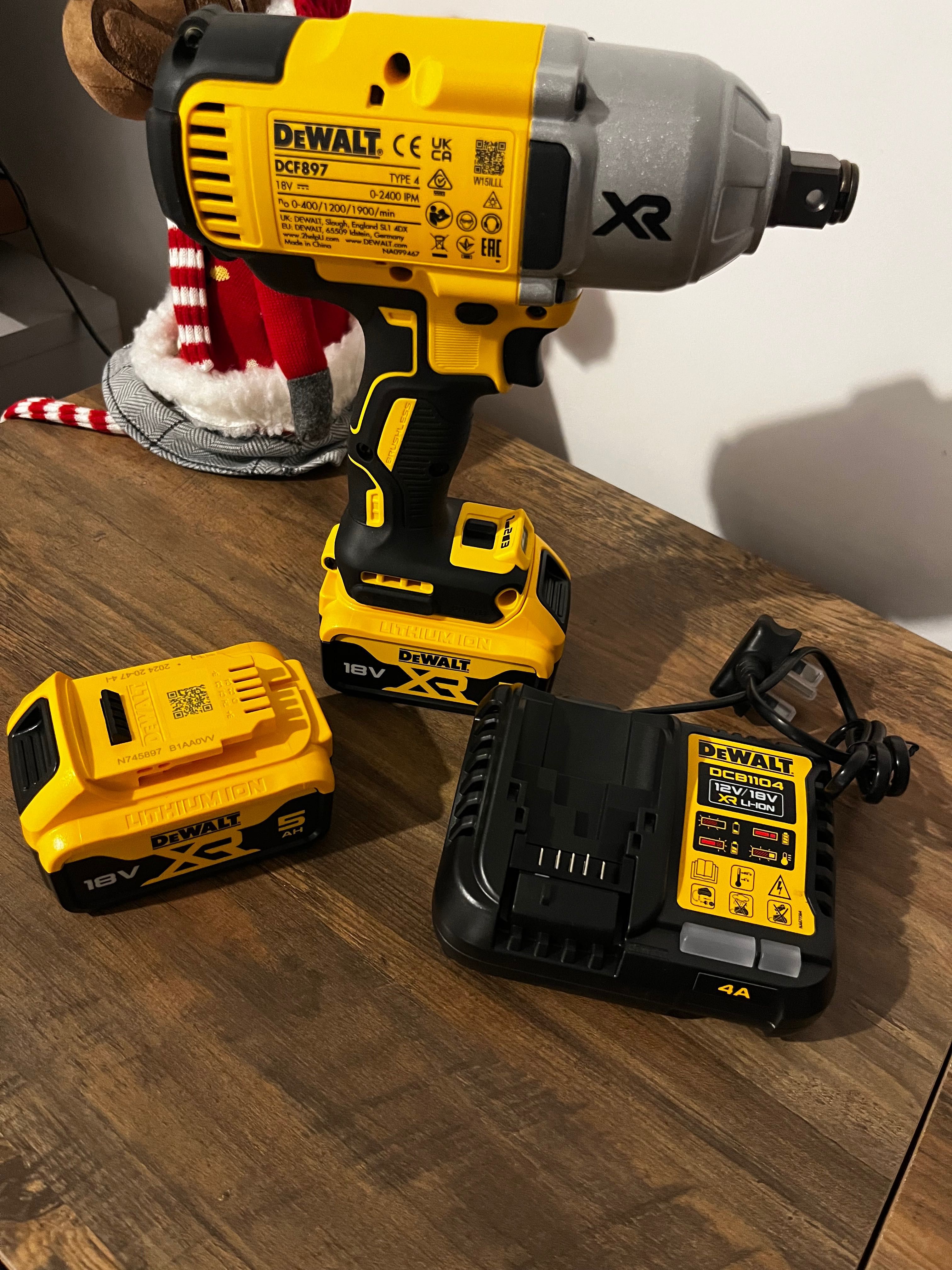 Dewalt DCF897 XR 18v