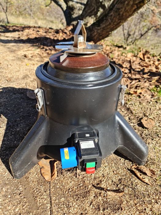 Дробилка на ябълки Speidel, 2,2 kW, като нова, оригинална цена 1875 лв