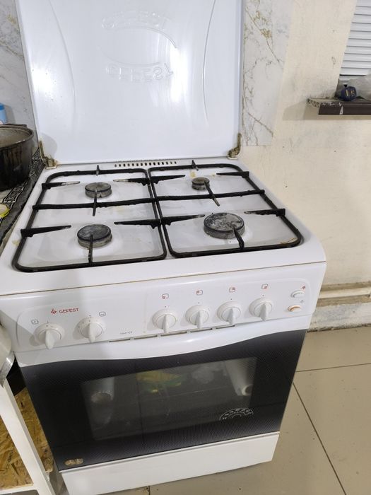 Продается газовая плита Gefest