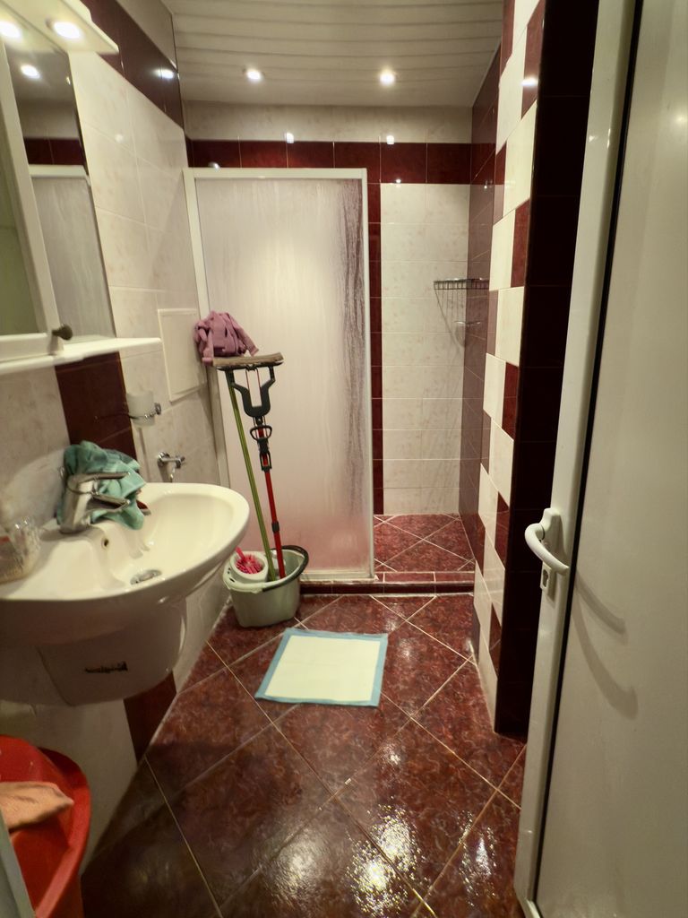Дава се под наем Тристаен апартамент в Козлодуй - 78 кв.м за 510 € - Снимка #4