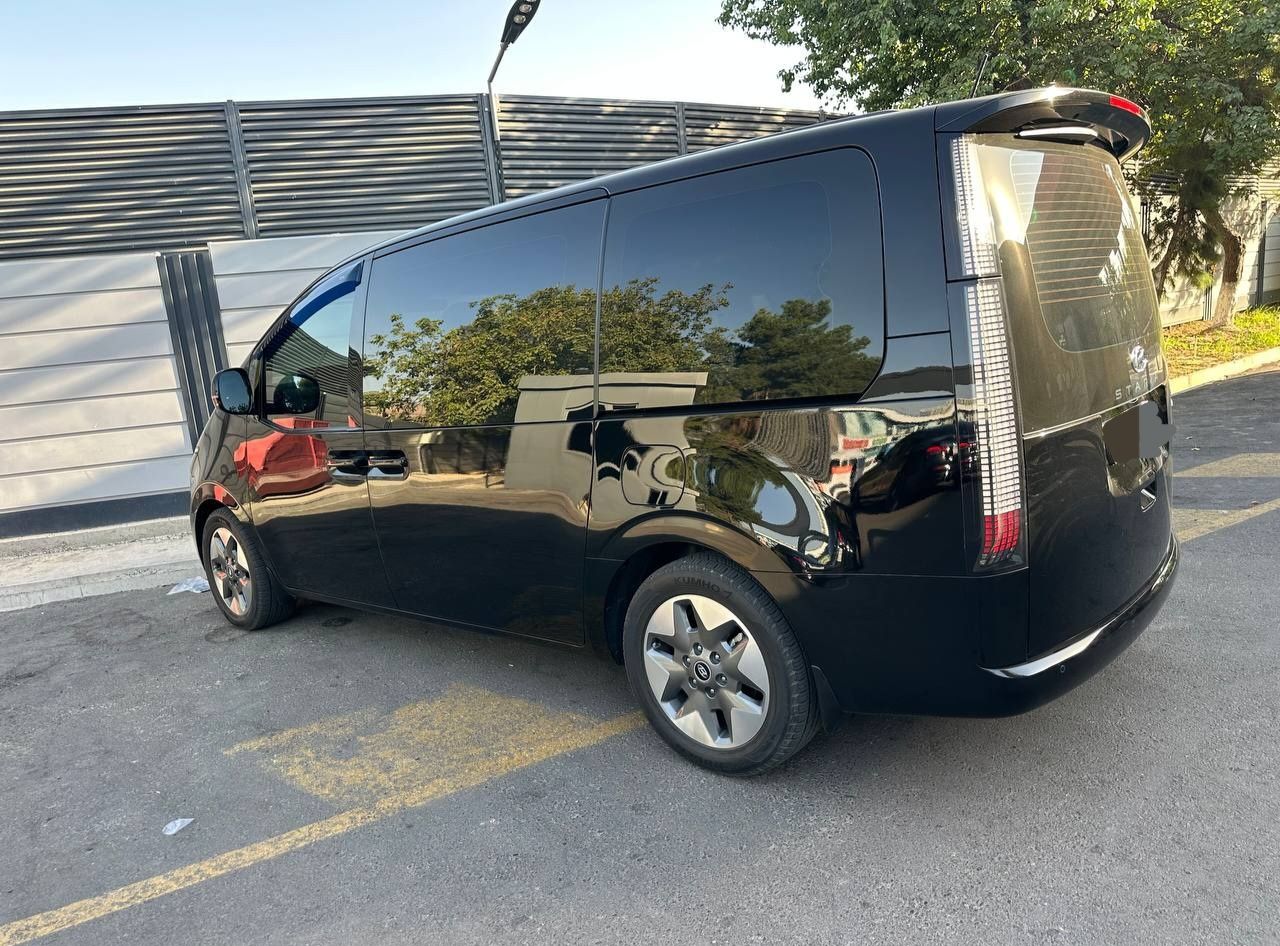 Hyundai  staria transfer