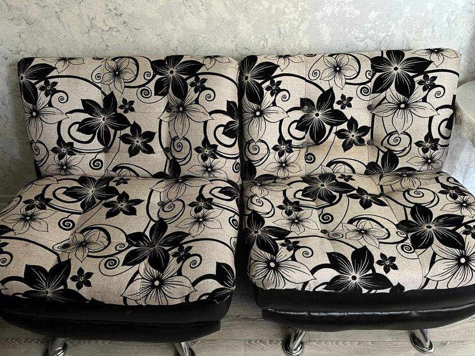 Продам диван с креслом