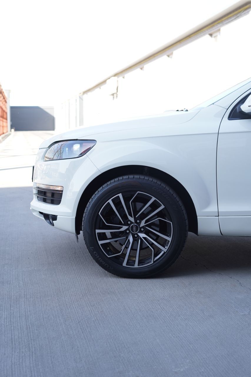 Audi Q7 4matic ideal sastayani 62,000km