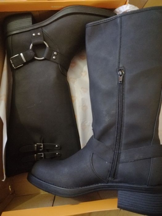 Cizme inalte marimea 41 noi