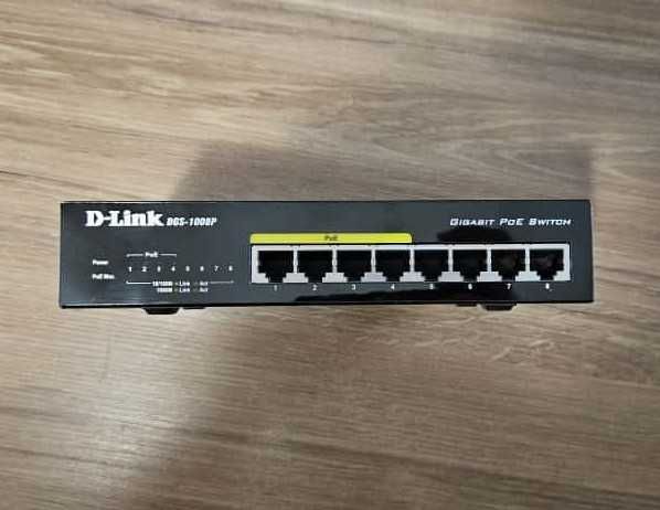 Switch cu 8 porturi D-Link DGS-1008P, 4 porturi PoE, fara management