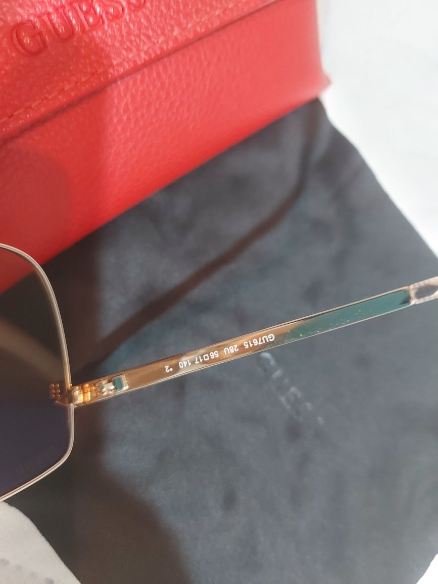 Слънчеви очила Guess