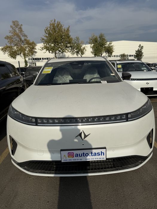 DongFeng Донгфенг донфен 008 ep 2026 рестайлинг қора ва оқ ранглари бо