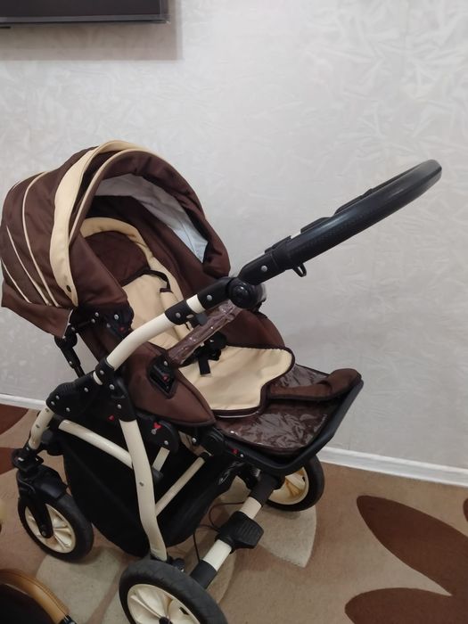 Продам коляску в хорошем состоянии