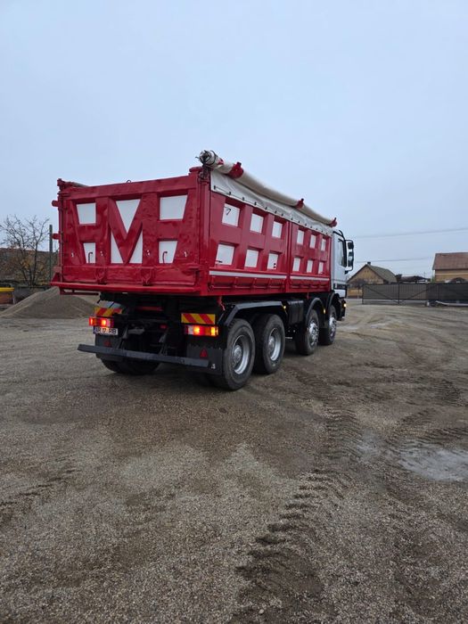Mercedes Actros 8x4