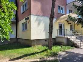 Apartament 4 camere - spatiu comercial