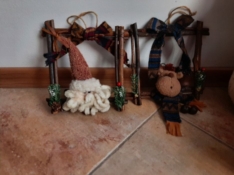 Коледна декорация и украсена коледна елха 90 см