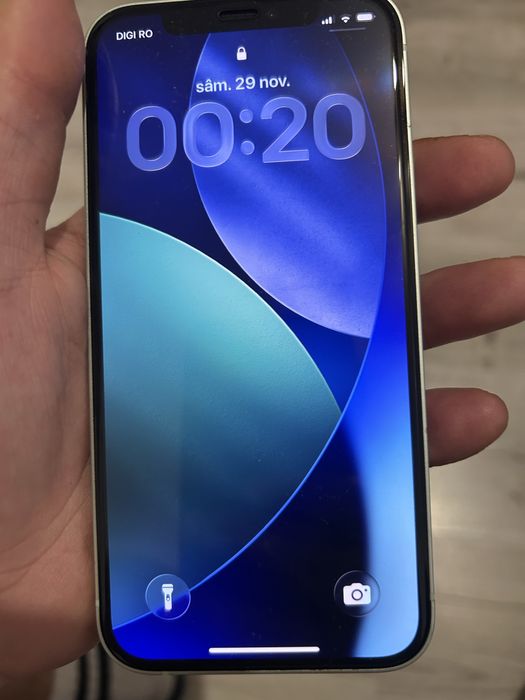 Iphone 12 si SE (a doua generatie)